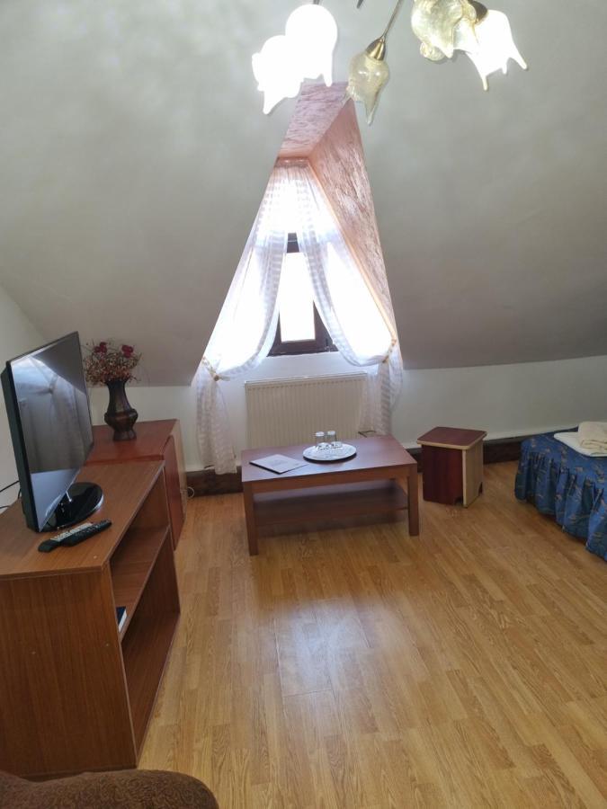 Casa Boiereasca Hotell Iasi Exteriör bild
