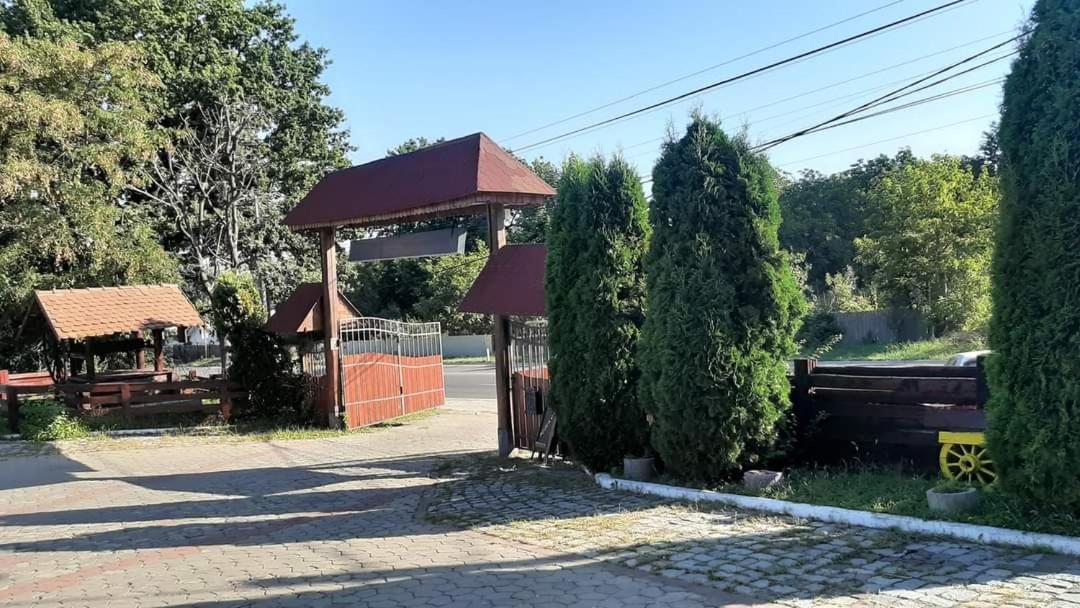 Casa Boiereasca Hotell Iasi Exteriör bild