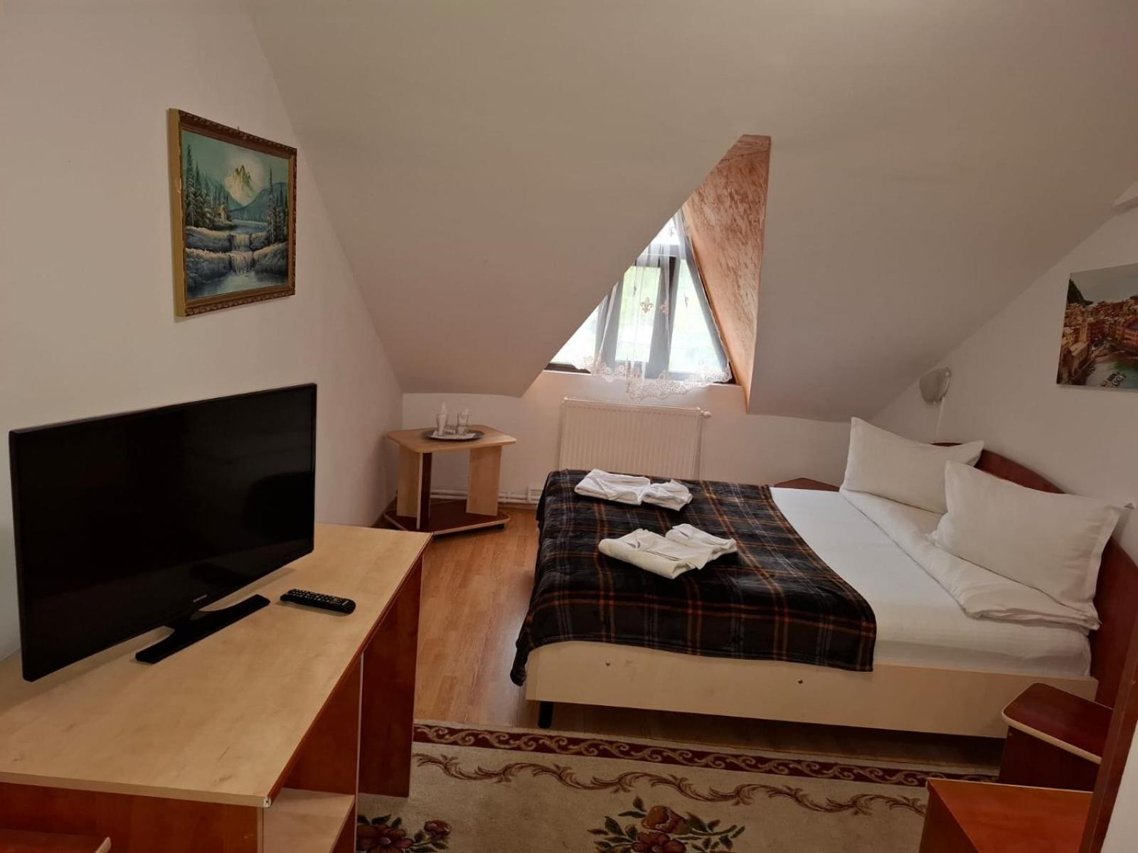 Casa Boiereasca Hotell Iasi Exteriör bild