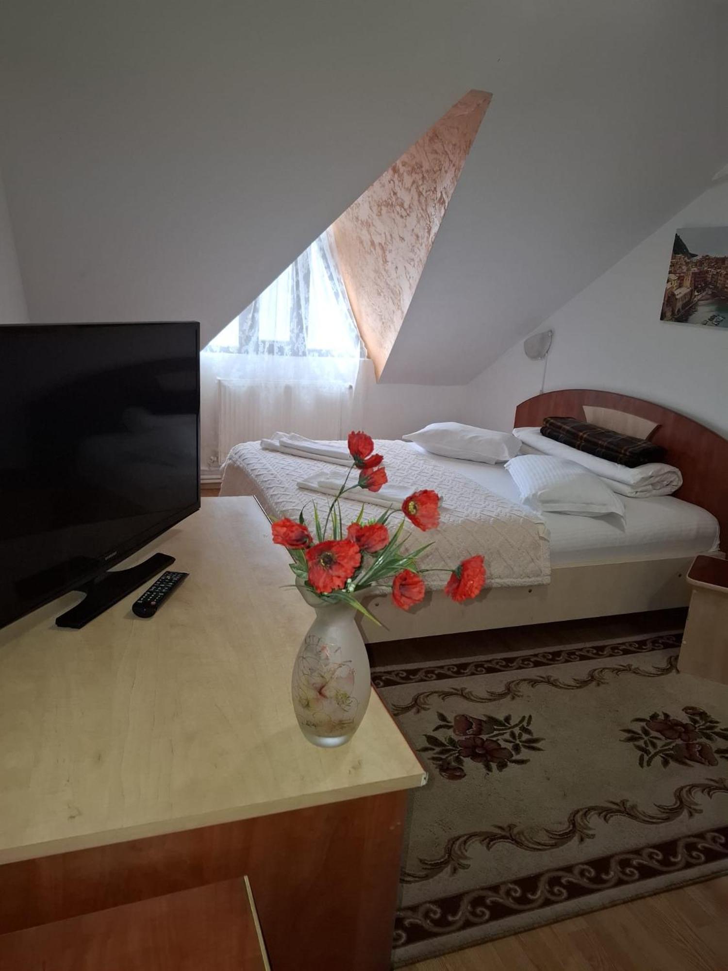 Casa Boiereasca Hotell Iasi Exteriör bild